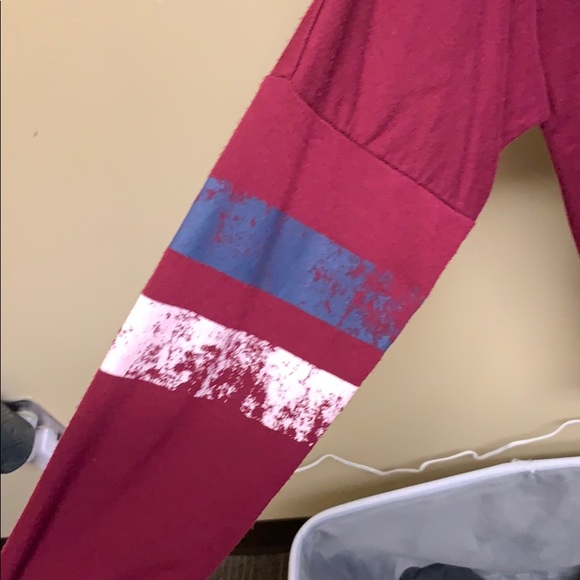 maroon oversized long sleeve shirt - Picture 2 of 4